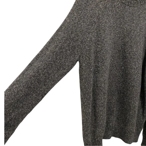 CLUB MONACO women’s grey wool Crewneck sweater size large warm shirt fuzzy top - Picture 6 of 10